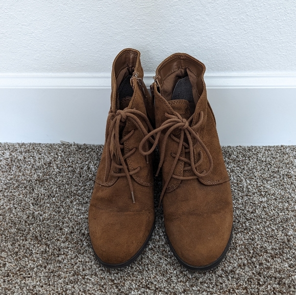 American Rag brown booties - Picture 2 of 4